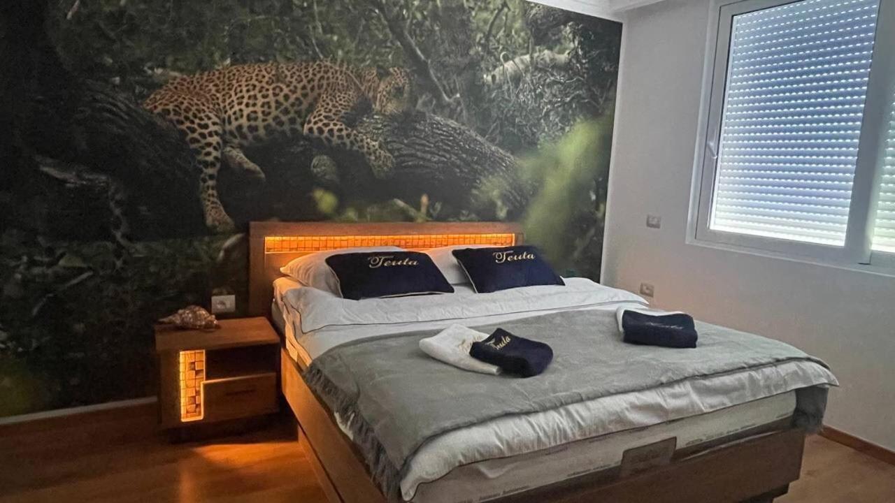 Apartament Teuta- Luxury Penthouse 200m2 *