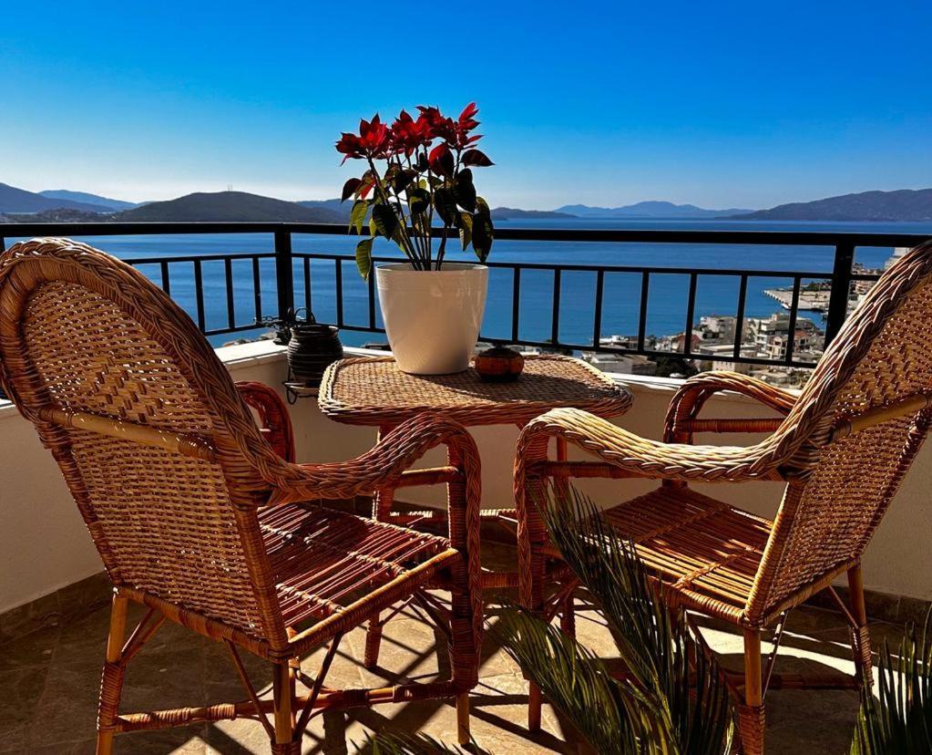 Teuta- Luxury Penthouse 200m2 Apartament Saranda