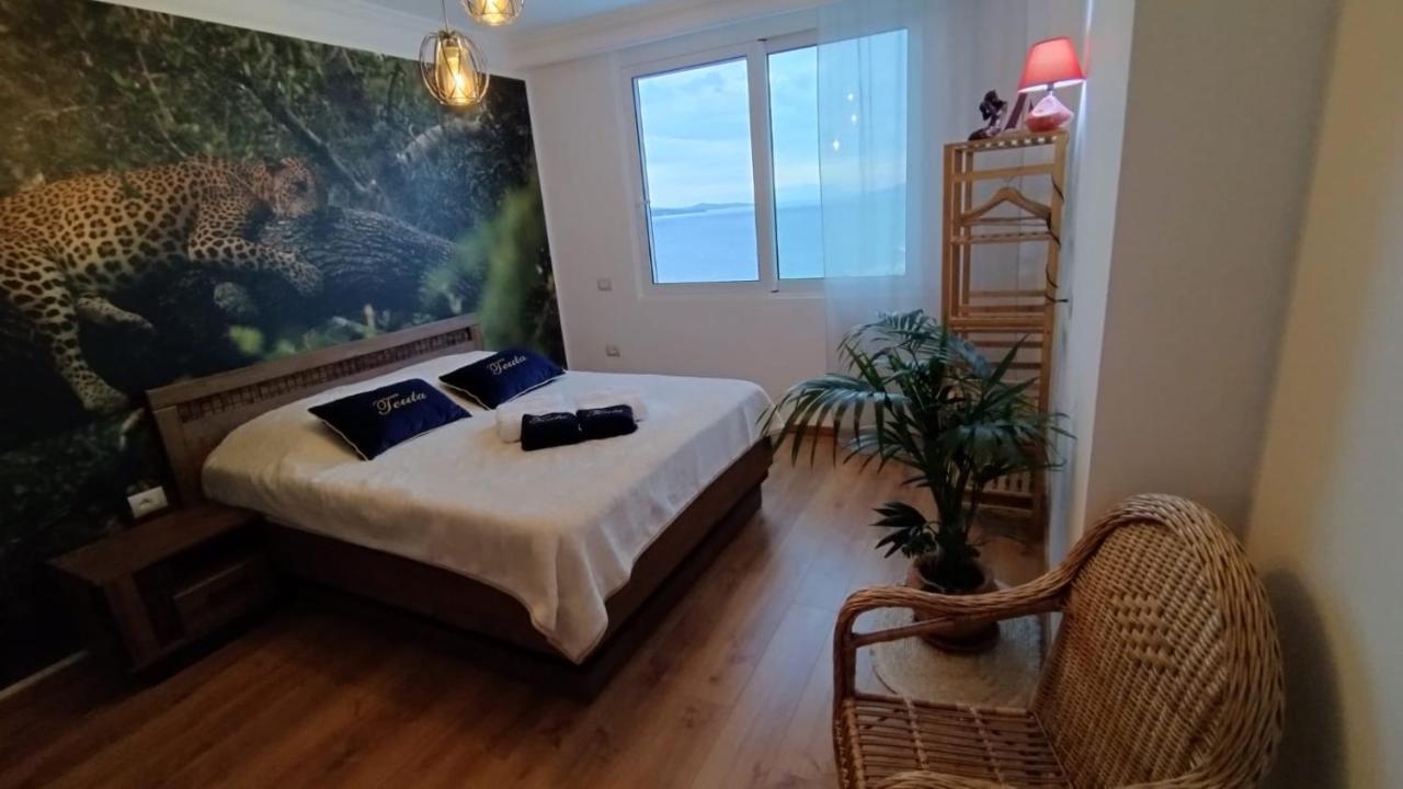Apartament Teuta- Luxury Penthouse 200m2 Saranda